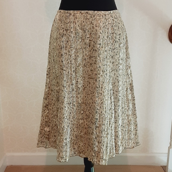 Talbots Dresses & Skirts - Talbots Lined 100% Silk Skirt